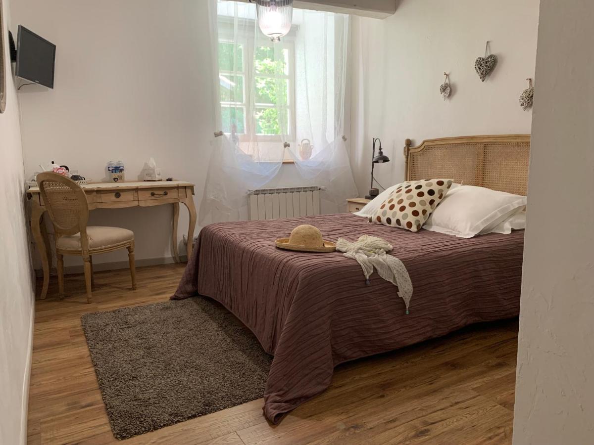 Maison D'Hotes Du Domaine Fournie ตาฮาสกง-ซูร์-อารีแยฌ ภายนอก รูปภาพ